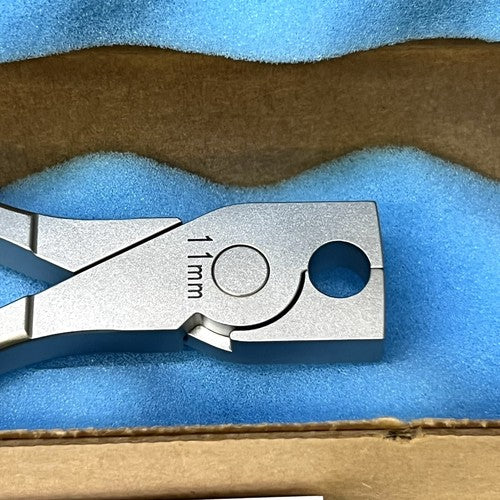 Smith & Nephew REF 7209447, 11mm Compaction Pliers