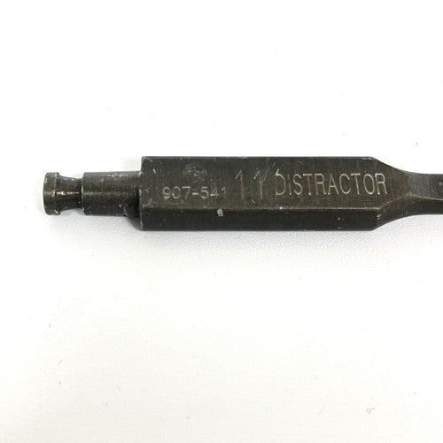 Medtronic 907-541 Tan Distrctr 11 Instrument