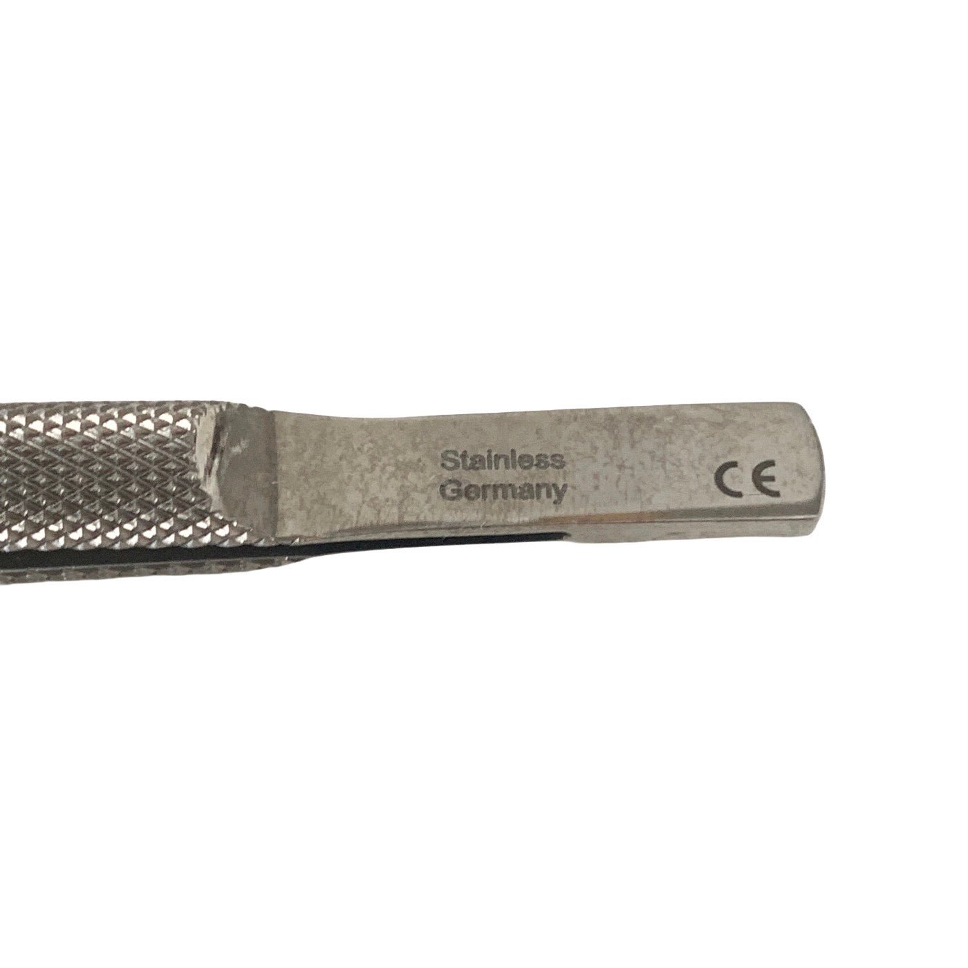 AMBLER REF 2342E Girard corneoscleral forceps 4 1/4'',left hand use, 0.3mm 1x2 teeth set at 90º, 6.0mm tying platforms, round handle