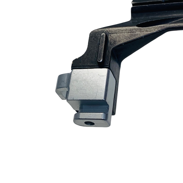 Medtronic Ref EX06123981, F/11 RETRACTOR BLADE