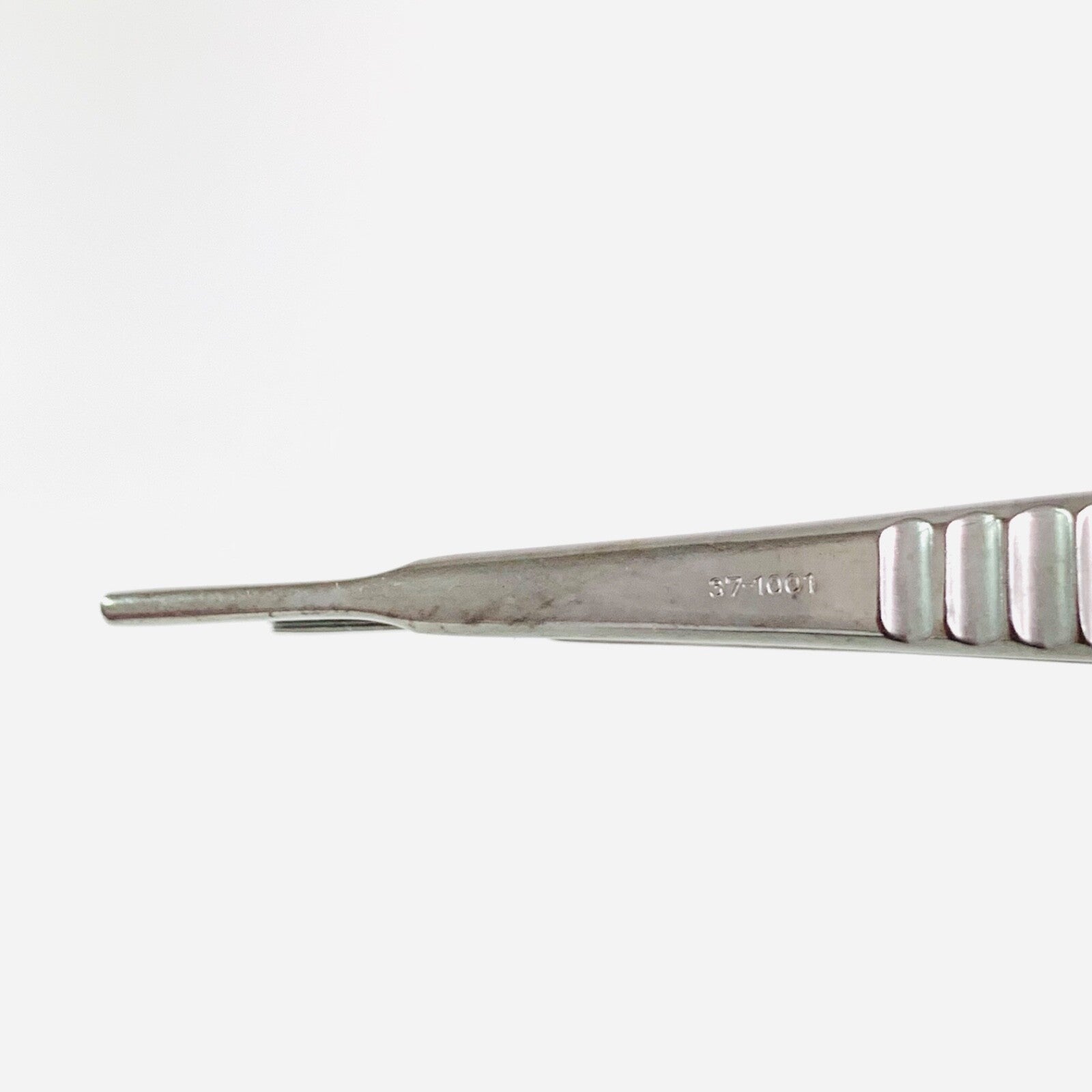 CODMAN REF 37-1001, DeBakey Insulated Thorasic Tissue Forceps 8"