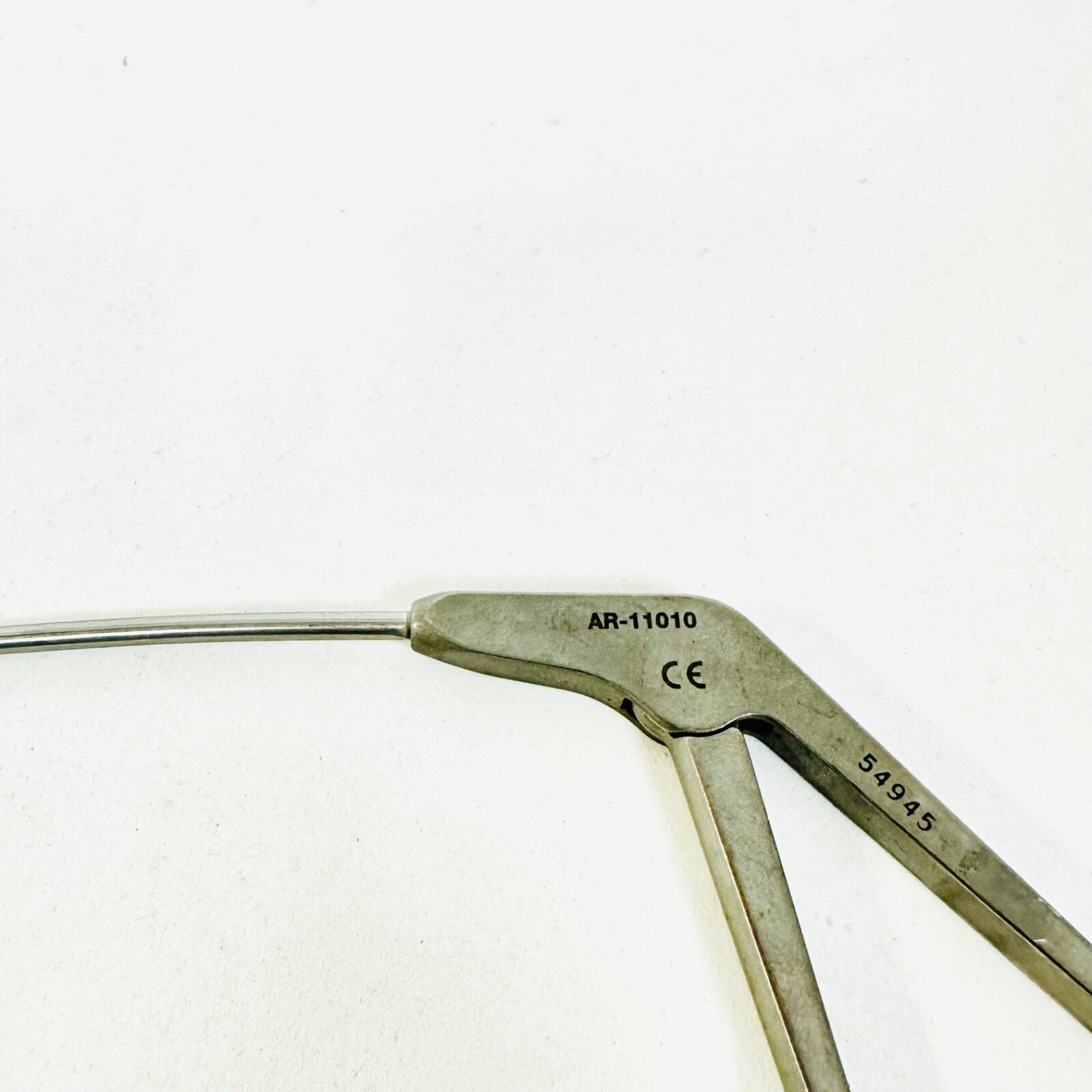 ARTHREX AR-11010 Punch, Standard ø2.75 mm, 15° Up Curved Shaft instrument