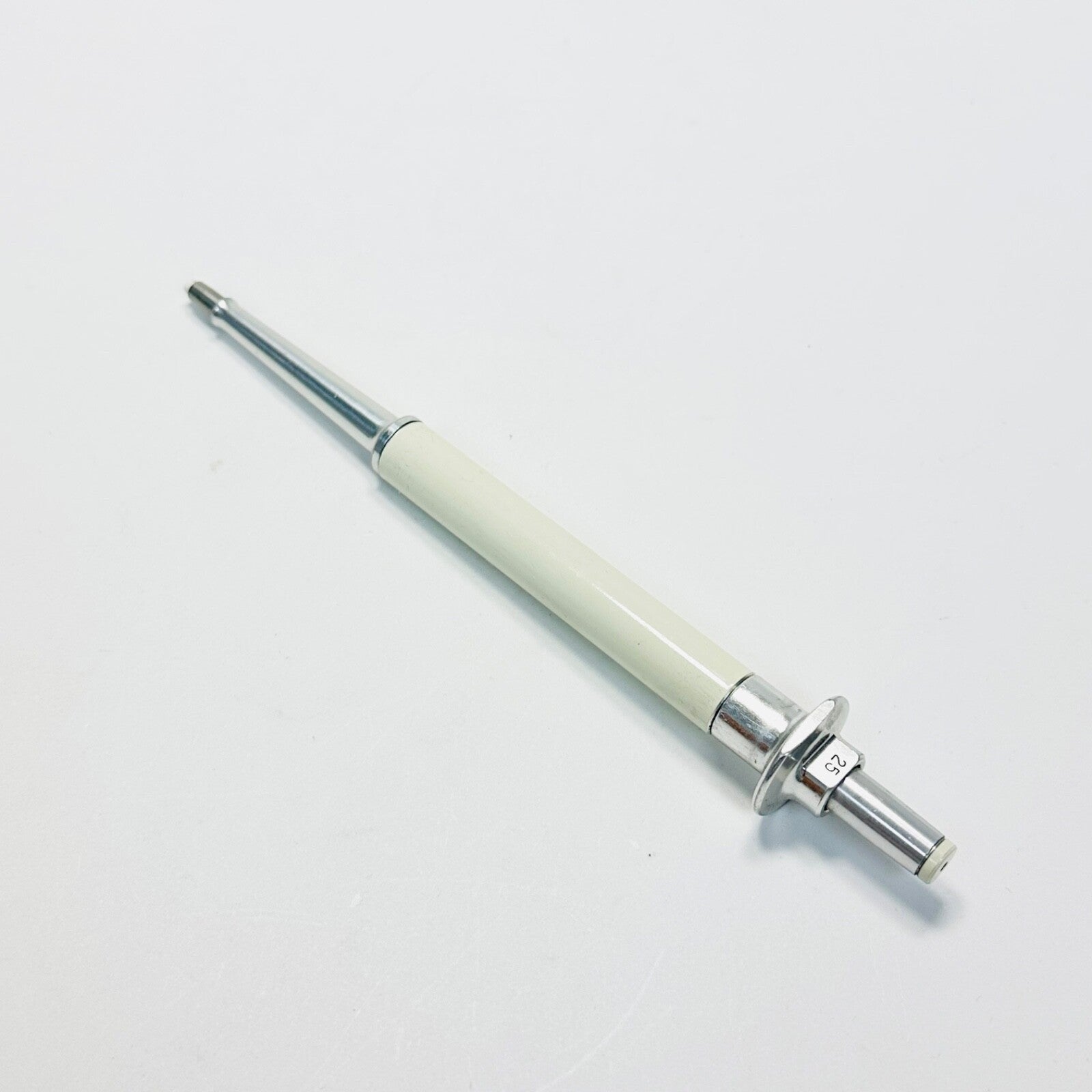 VISTALAB 1053C 25µL Pipette, MLA, D-Tipper, White