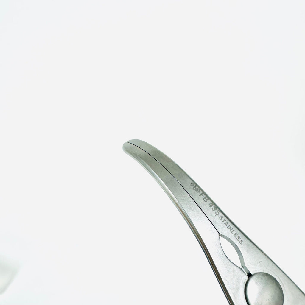 FB425 Clamp, Cooley Bulldog Curved Jaw Stainless Instrument