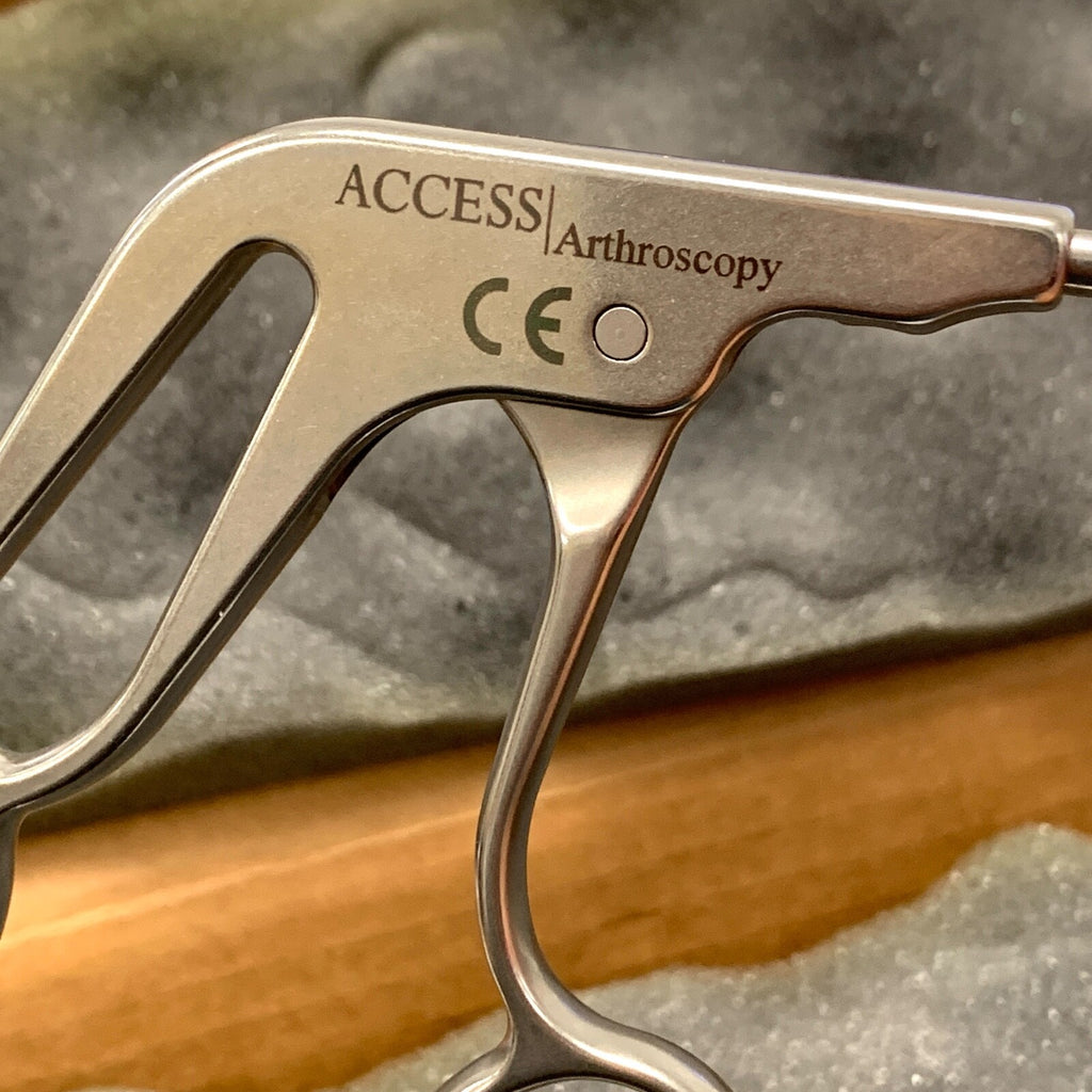 Symmetry Surgical REF 1010111, Access Punch, 1.7mm Straight, Blunt Nose