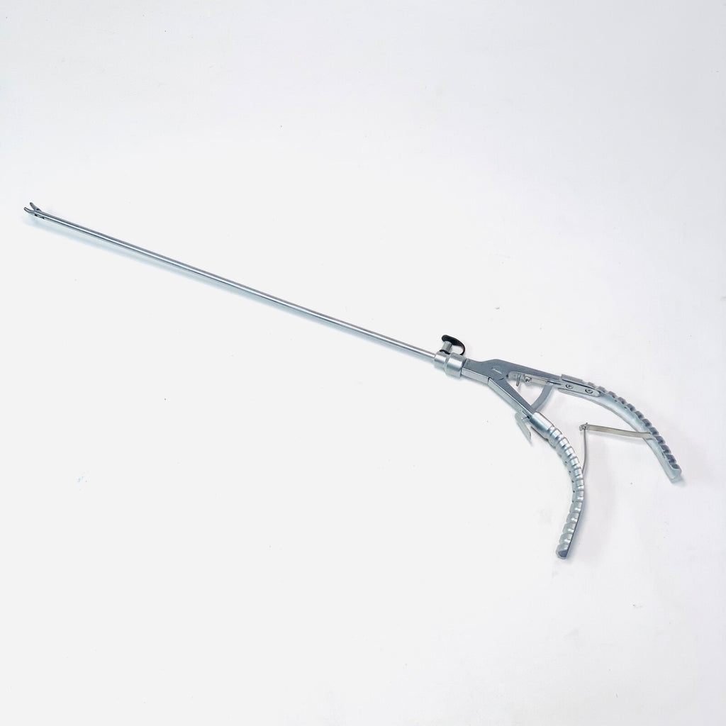 MILLENNIUM Ref 72-5250571, KOH Macro Needle Holder 5mm 33cm Curved Left