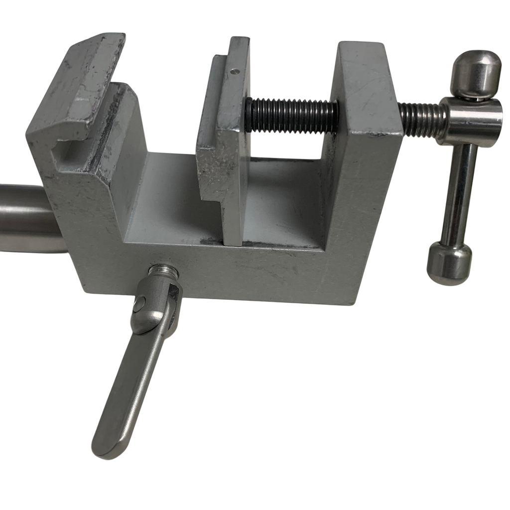 SURGICAL ARM ARTICULATING 4 SECTION WITH PROPRIETARY GRAPHITE CONNECTOR