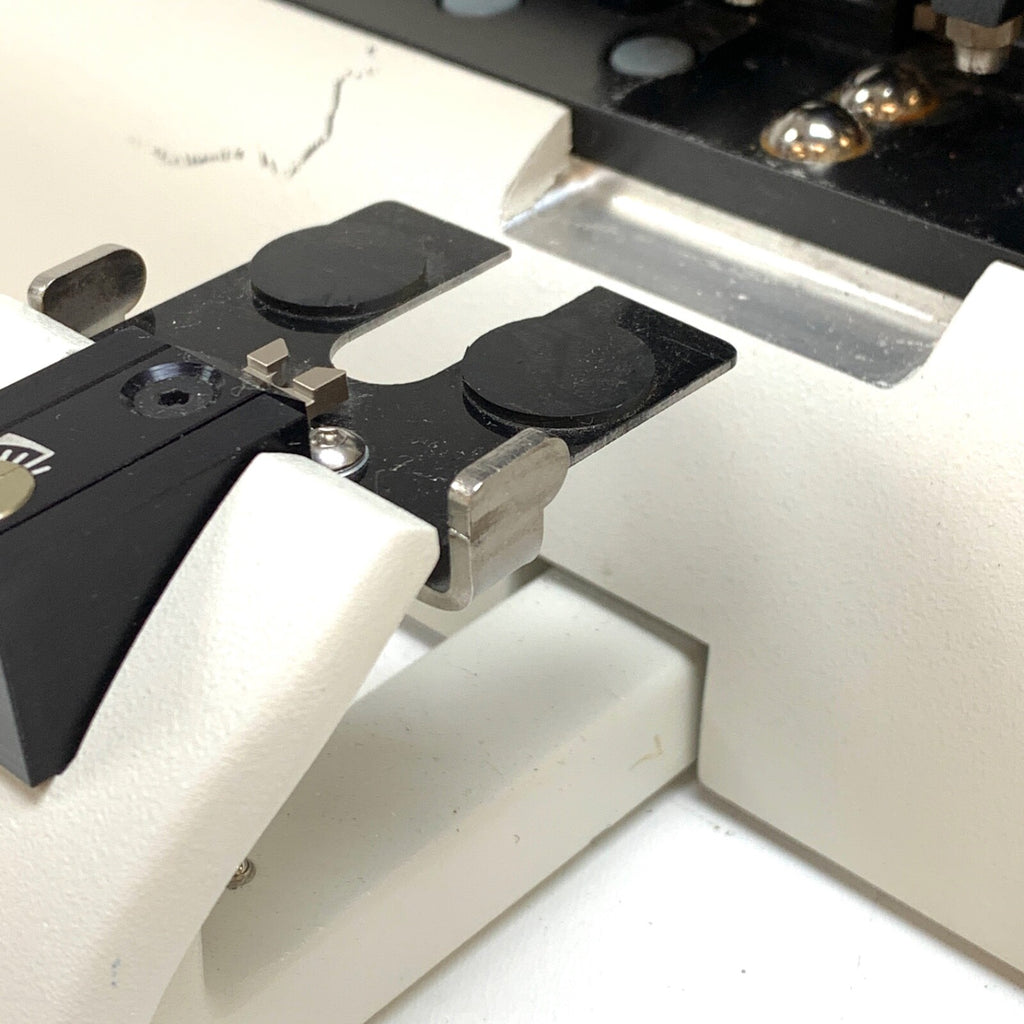 Leica REF EM KMR3, Glass Knife Maker