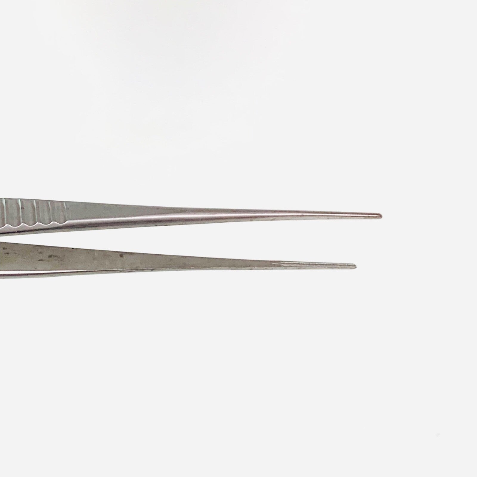 Aesculap REF FB412R, Debakey Atraumatic Forceps, 7 7/8