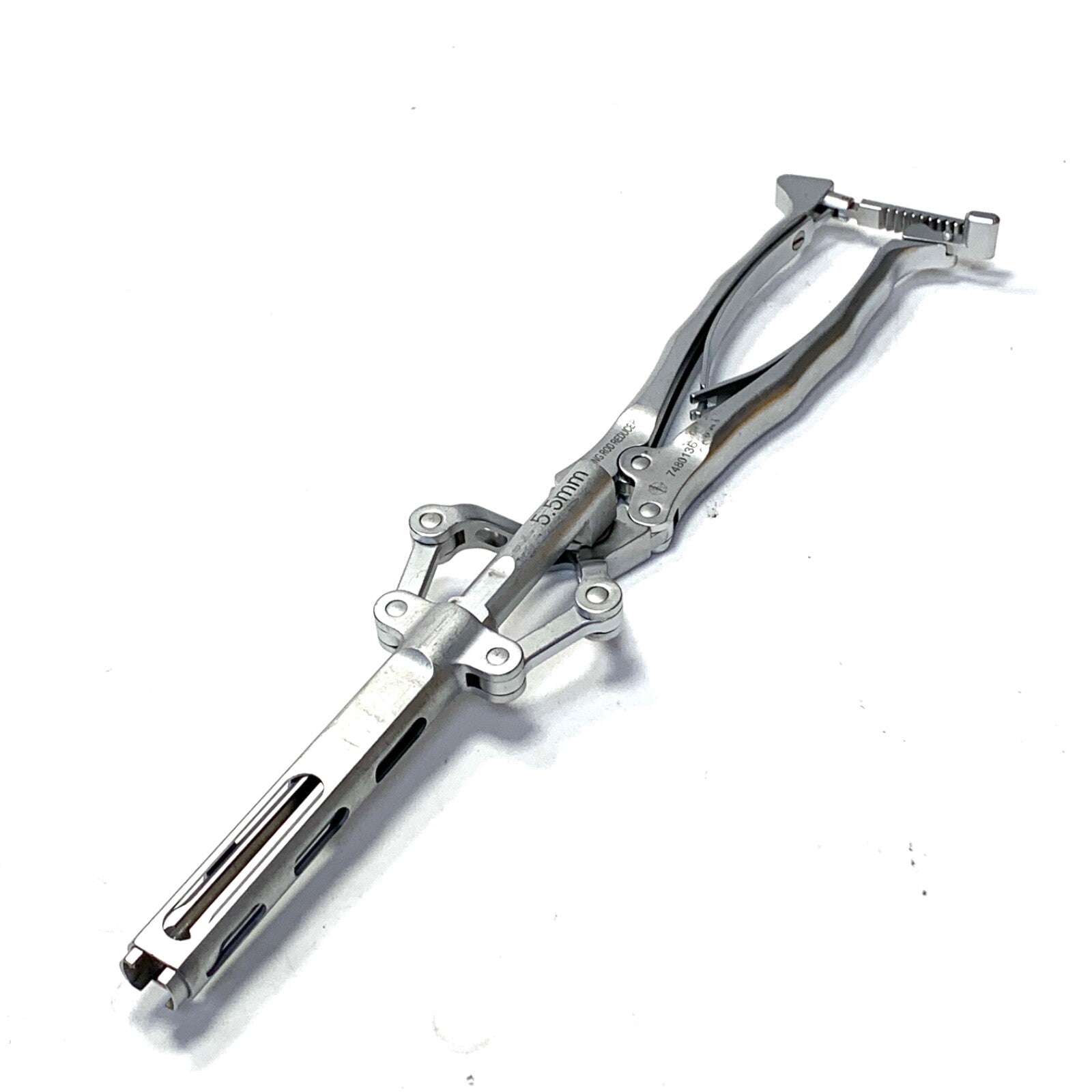 Medtronic REF 7480136, 5.5mm Long Rod Reducer