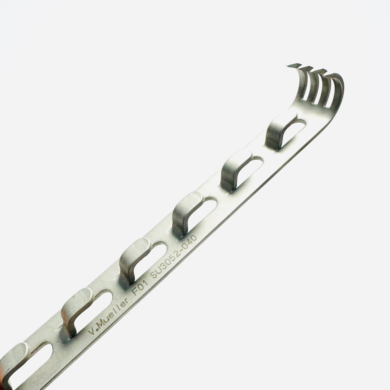 V. Mueller SU3052-040 DENIS BROWNE RETRA. MASTOID BLADE 1/2 In X 1.3cm(SET OF 4)