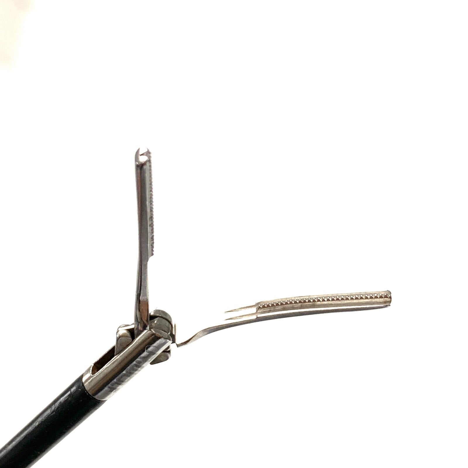 R Wolf REF 8393.3237, 5mm Debakey Grasper w/ 8393.0002 Handle