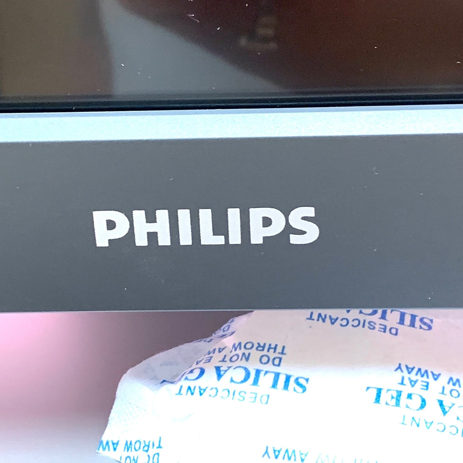 Philips REF E359019, 24 Inch ELO Touch Screen Monitor Model ET2401L