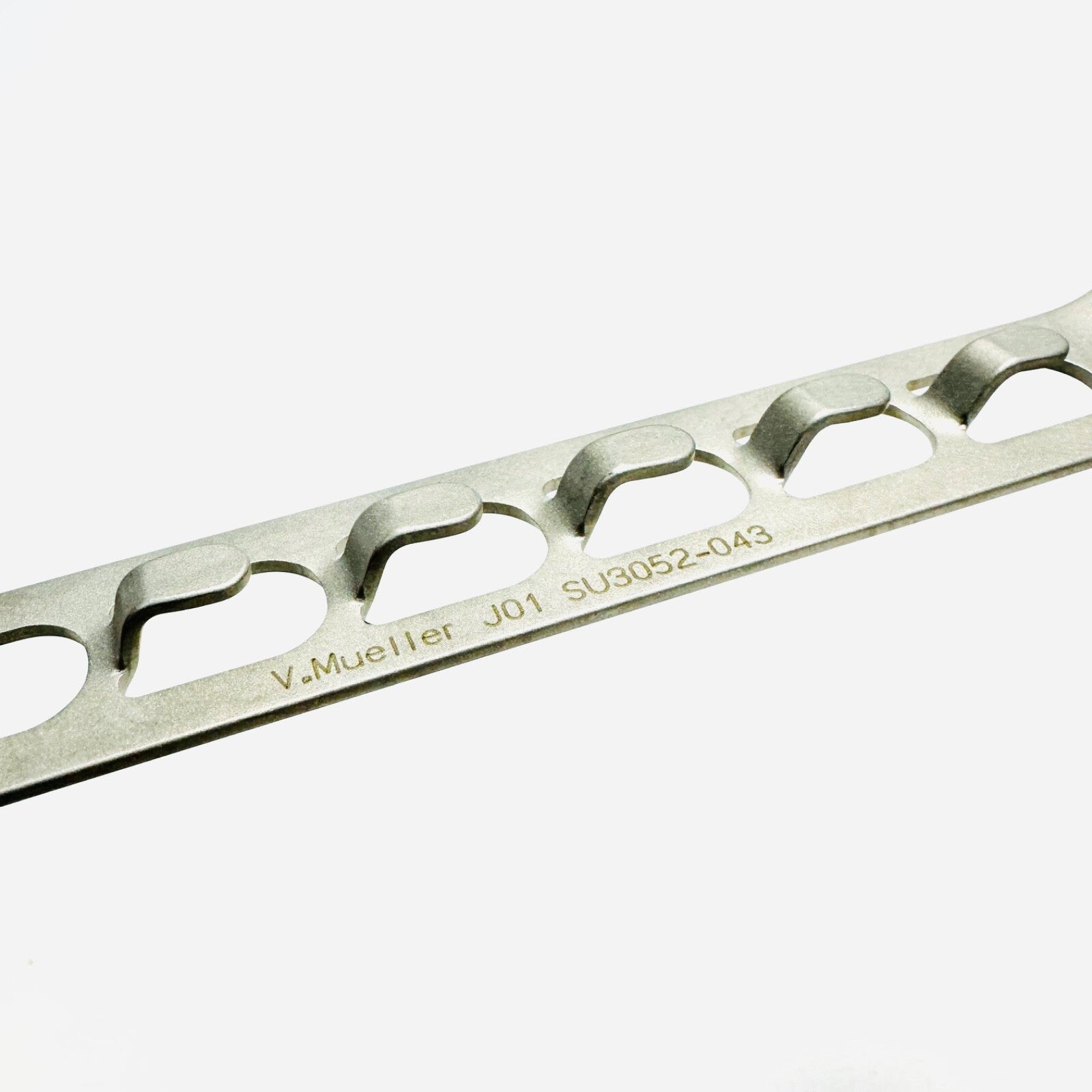 V. Mueller SU3052-043 Denis Browne Retractor Blade 2-1/2 X 3/4 inch ( SET OF 4 )
