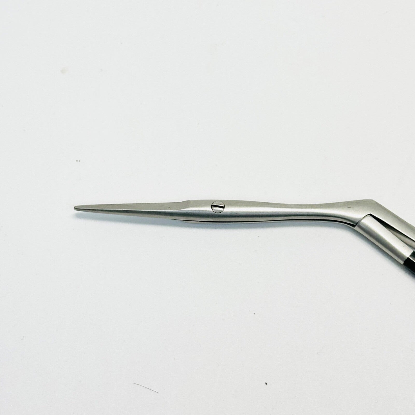 Black & Black Surgical B55837 Knight Serrated Supercut Scissors 7″ (18Cm) Angled