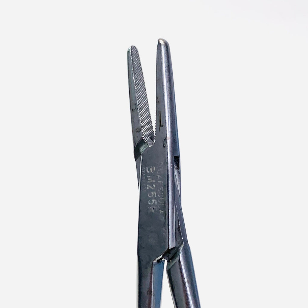 Aesculap REF BM255R, Hegar Serrated Jaw Needle Holder
