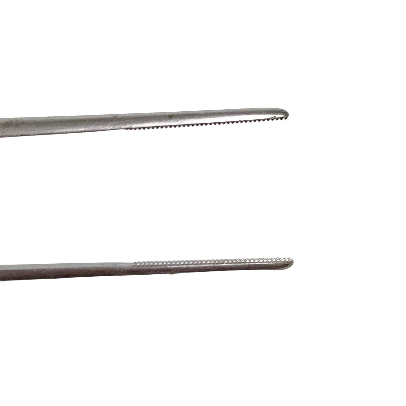 Aesculap FB402R, Dressing Forceps Fine Serrated Tips 5.75" Surgical Instrument