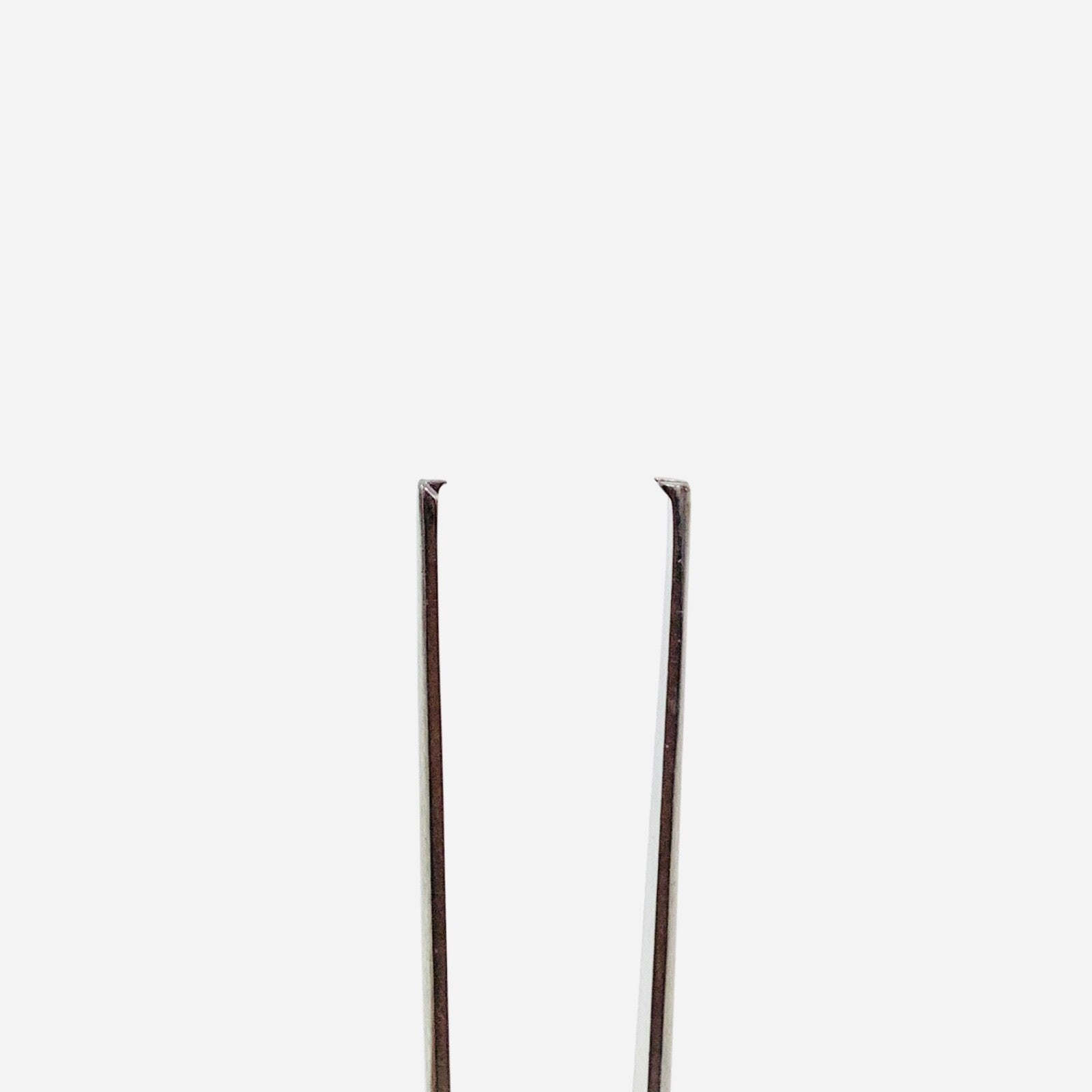 V. Mueller Ref SU2332, Tissue Forceps 5-3/4 Inch Length