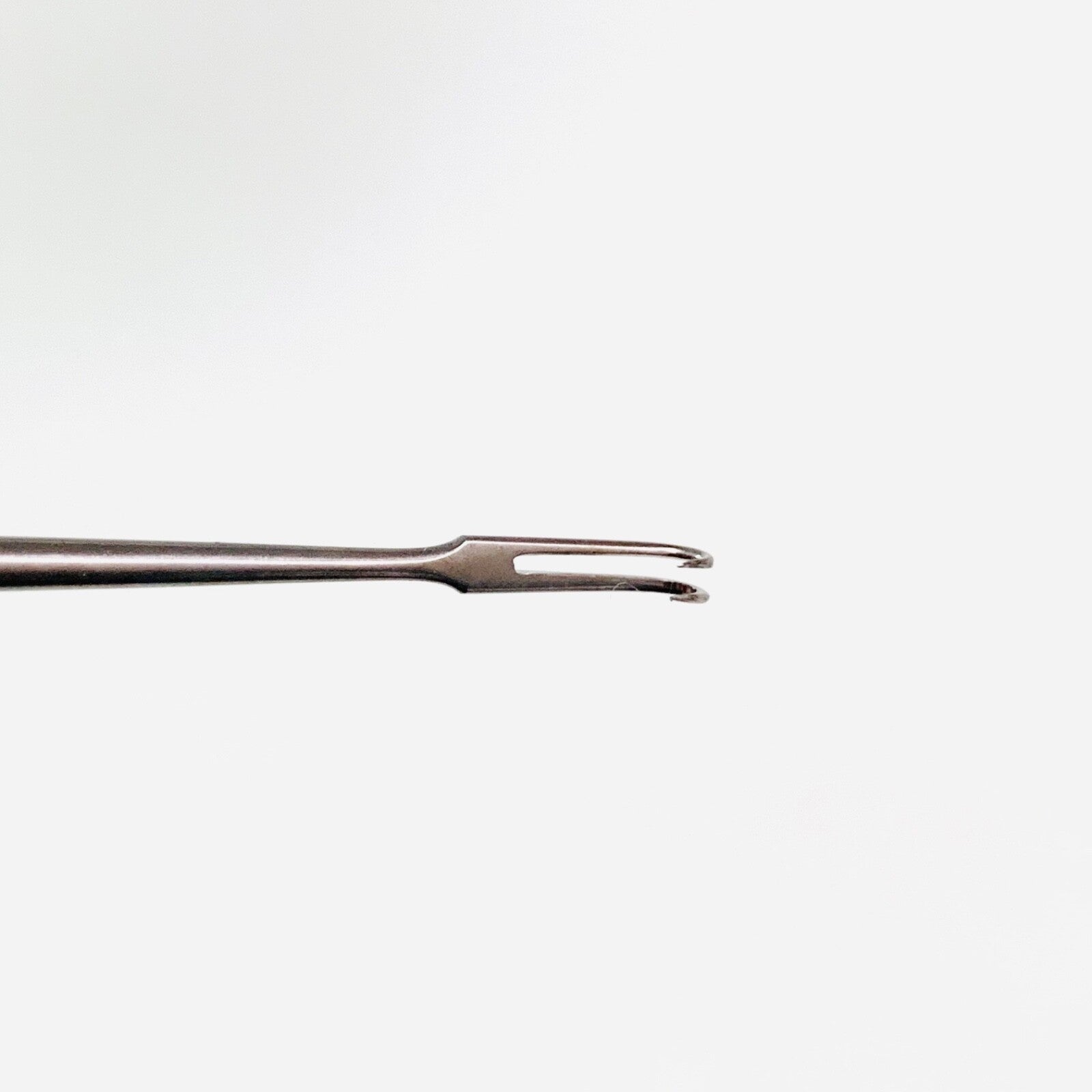 WECK Ref 54102, SURGICAL INSTRUMENT
