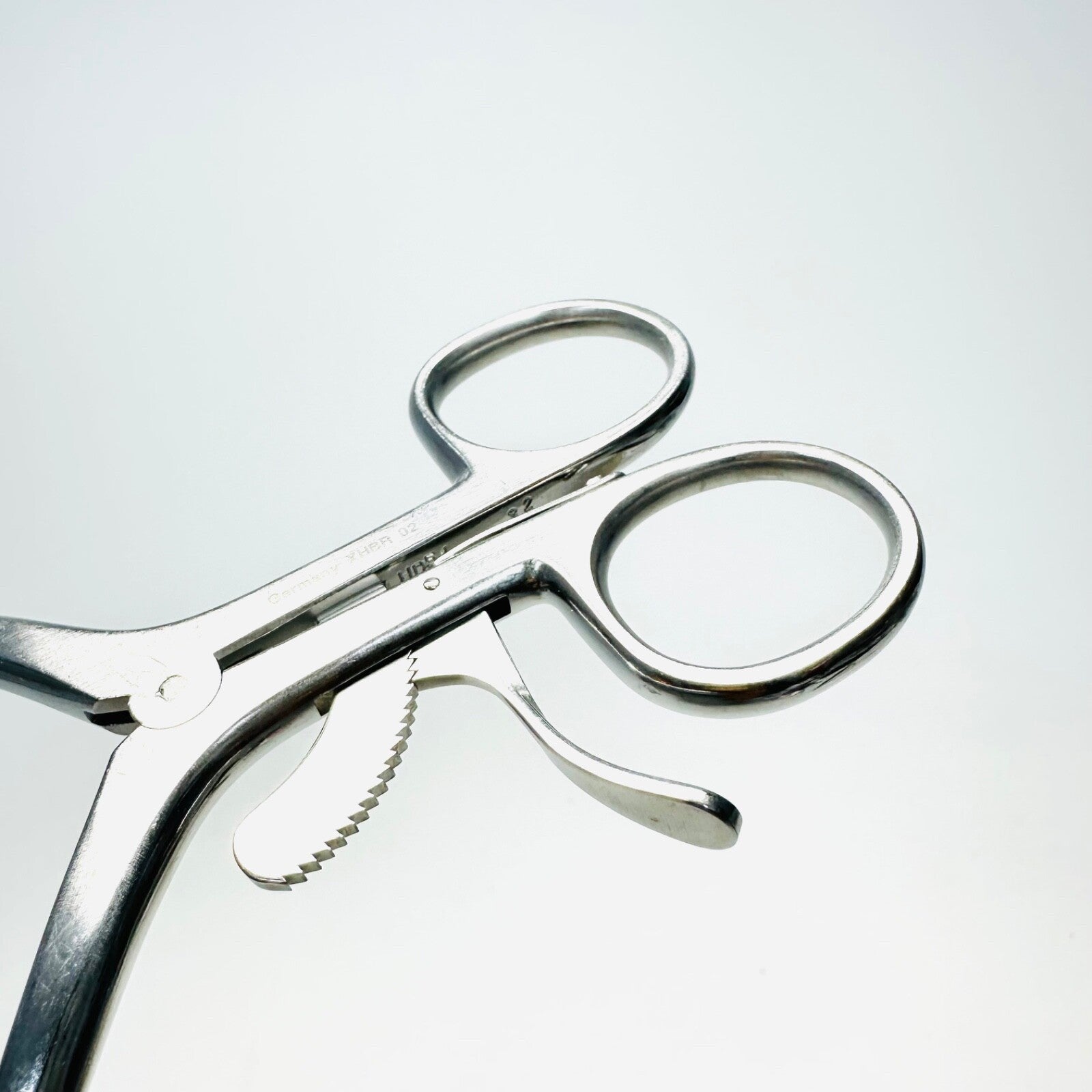V. MUELLER GL500 Gelpi Self Retaining Perineal Retractor 7-1/4 Inch Instrument