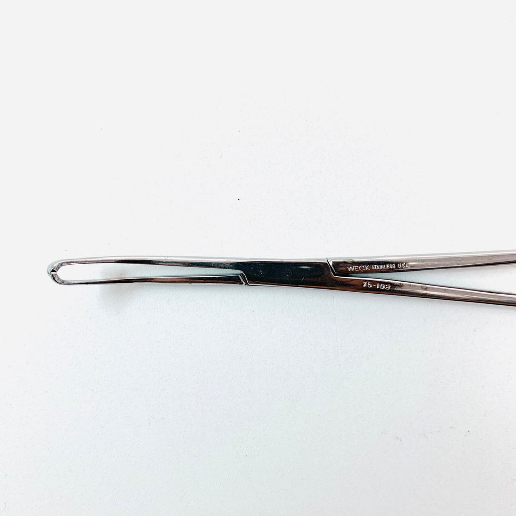 Weck REF 75-102, Curved Tissue Forcep