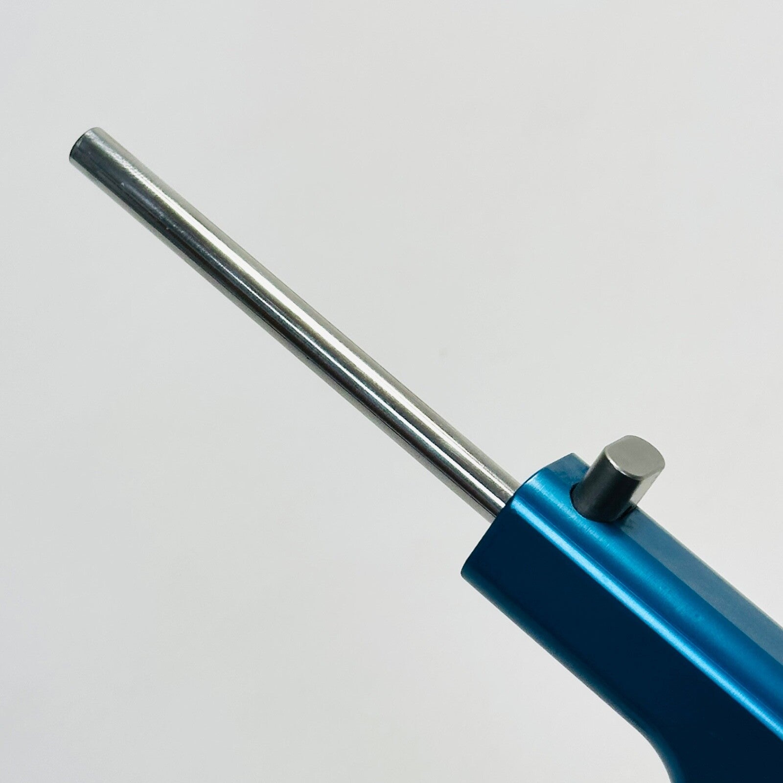 Mitek 251134 Easy Out Driver W/ 251131 Cufftack Handpiece Instrument