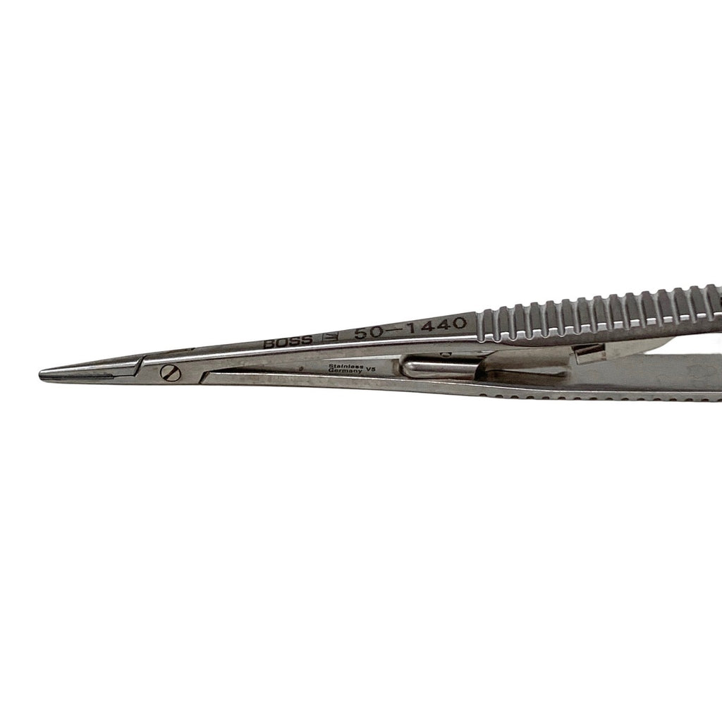 BOSS REF 50-1440, 5 1/2″ Castroviejo “GG” Needle Holder curved smooth w/ lock