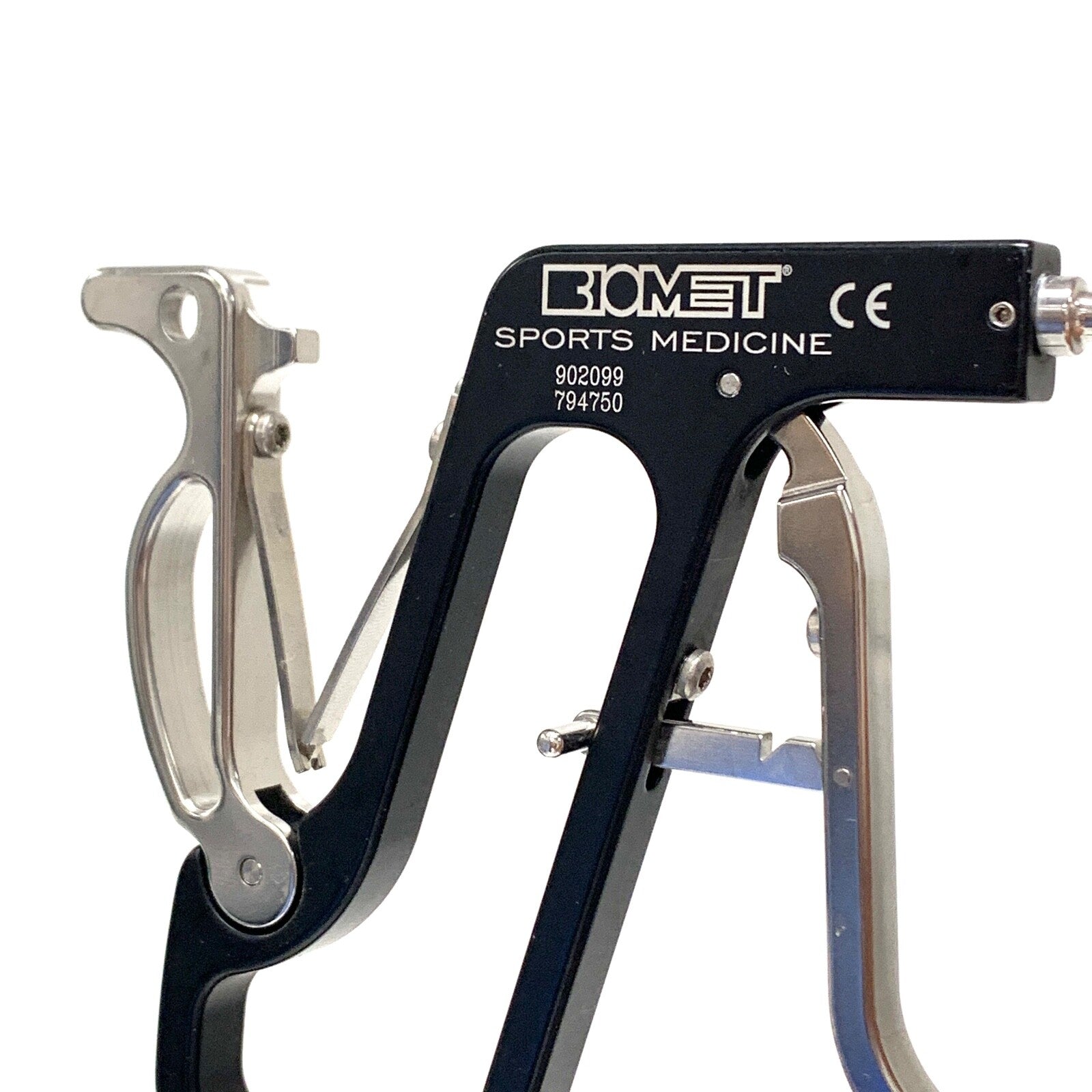 Biomet REF 902099, Sports Medicine BiPass Suture Punch