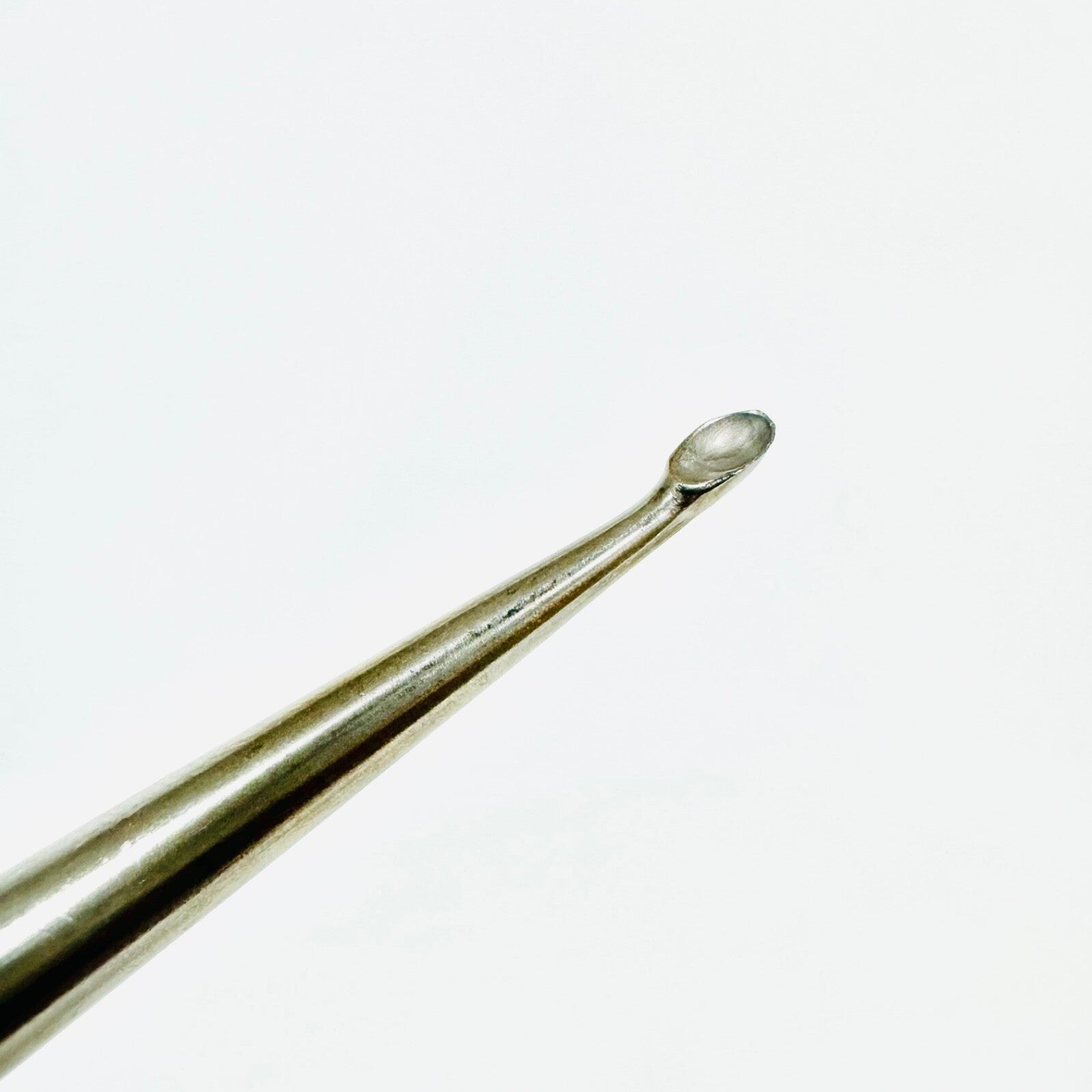 V. Mueller AU6604 Spratt Mastoid Curette Size 2,  6-1/2 Inch Instrument