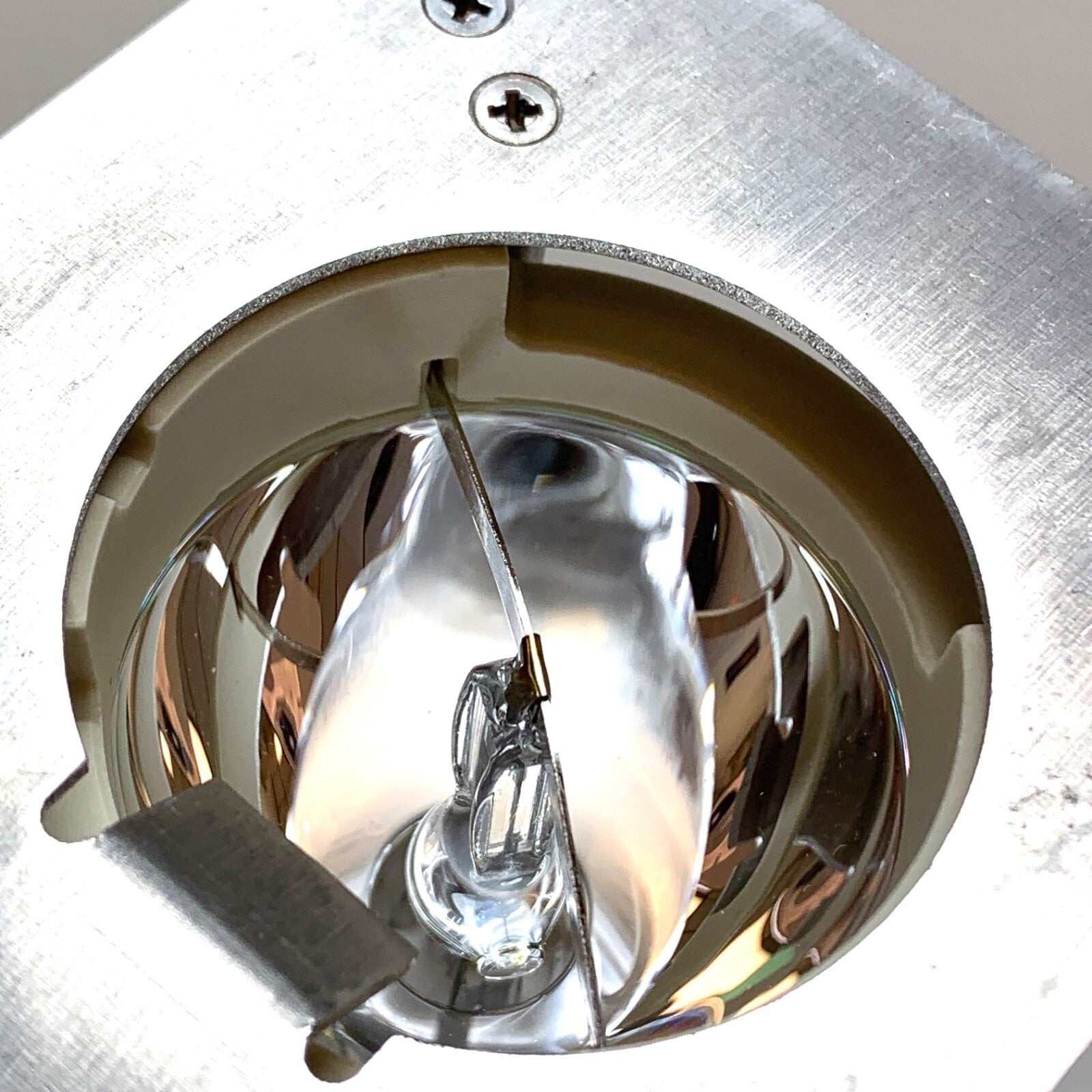 Osram REF HTI 250W/32, Dyonics Light Bulb Modified