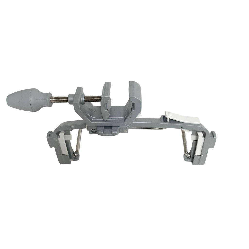 B. BRAUN REF 8713130, PUMP MOUNT CLAMP