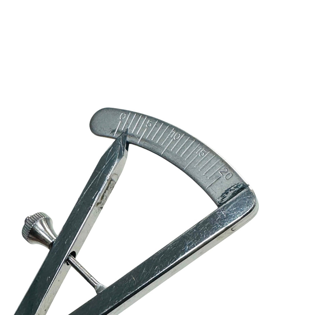Weck 7700 Castroviejo Caliper Length: 3 3/8" Instrument