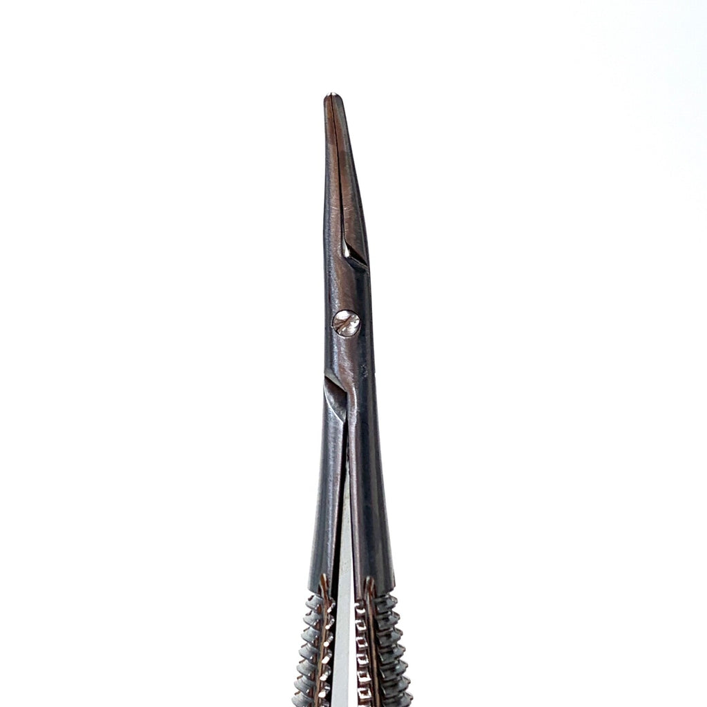 Aesculap REF FD243R, Micro Needle Holder, Curved w/ Ratchet