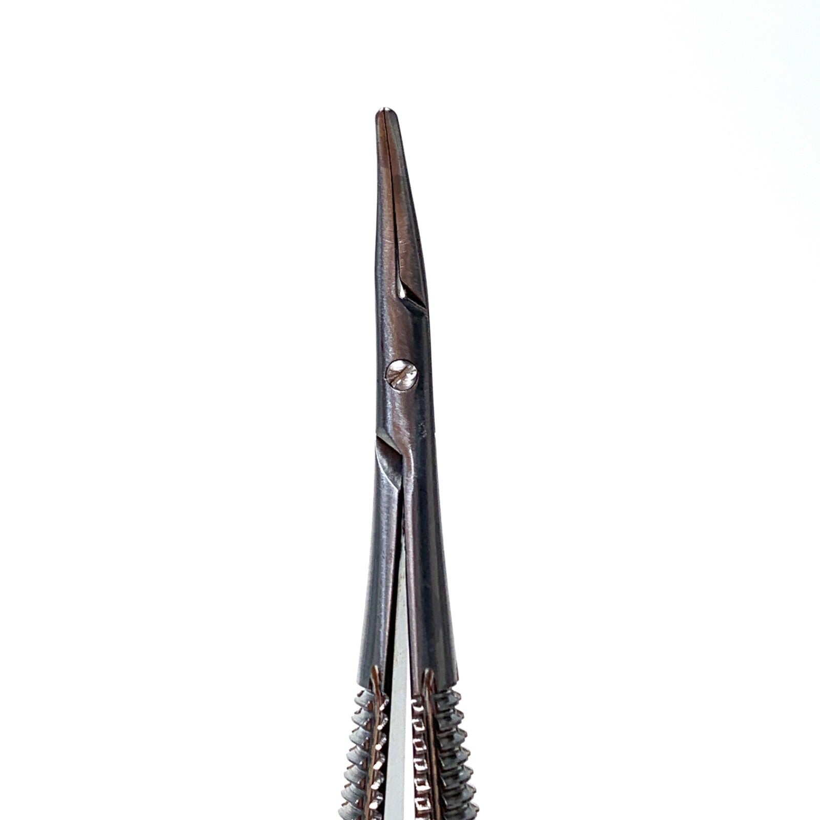 Aesculap REF FD243R, Micro Needle Holder, Curved w/ Ratchet