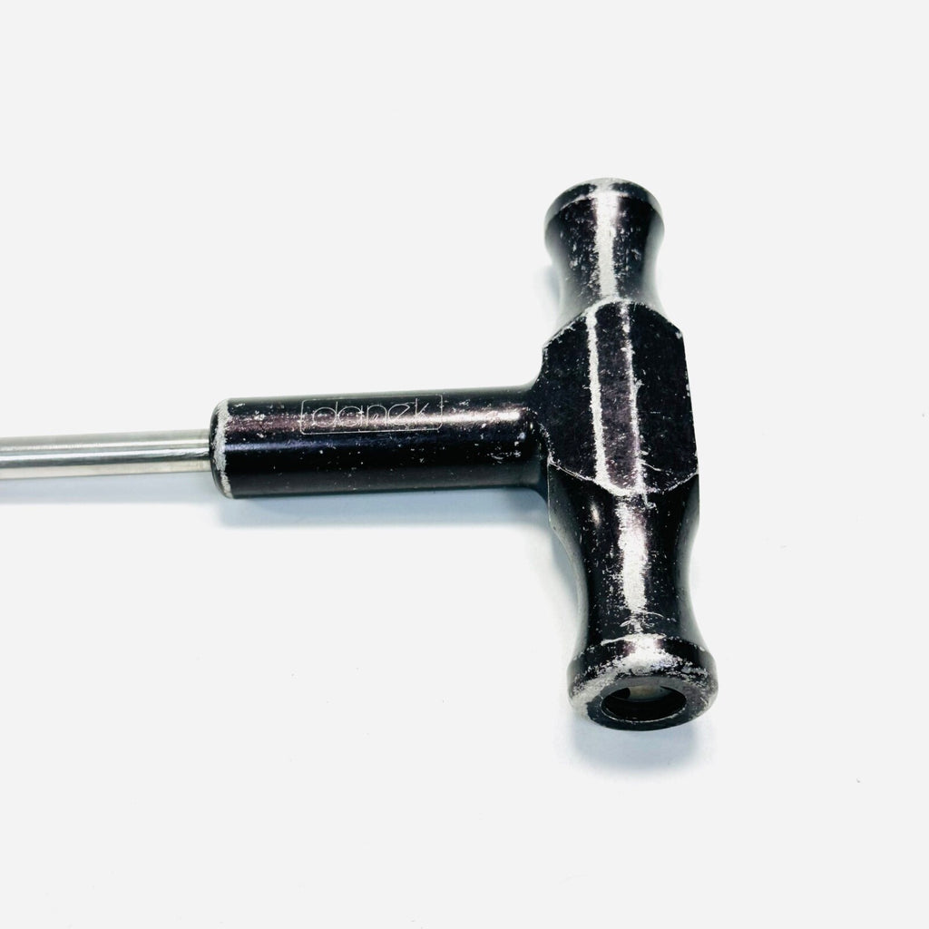 Medtronic / DANEK  804-012 TAP HANDLE T SHAPED Instrument