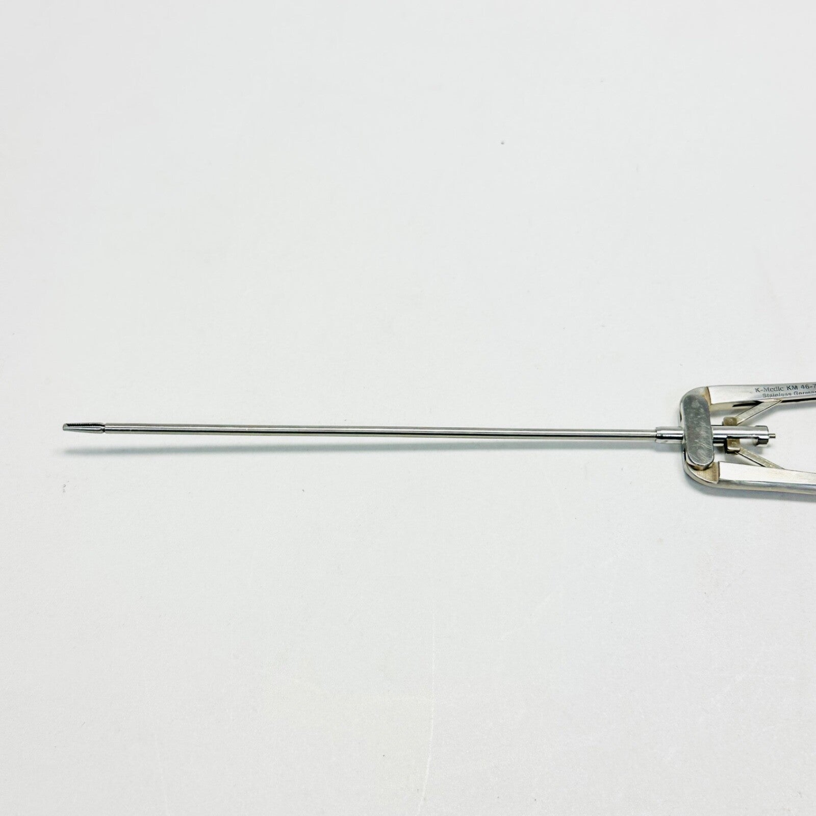 K. MEDIC / PILLINGS KM46739 Kleinert-Kutz Tendon Retriever Serrated, 8" (20.3Cm)