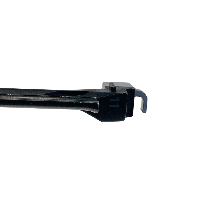 Medtronic Ref EX06123981, F/11 RETRACTOR BLADE