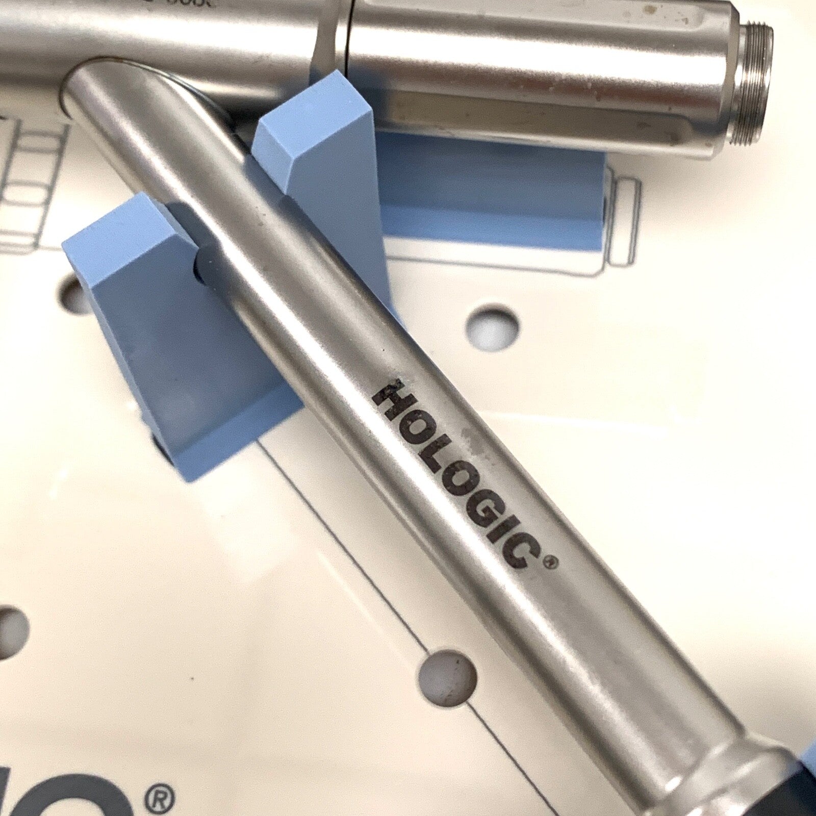 Hologic REF 40-200, MyoSure 6.25 mm 0 deg Hysteroscope Set 5 Adapter Light cable