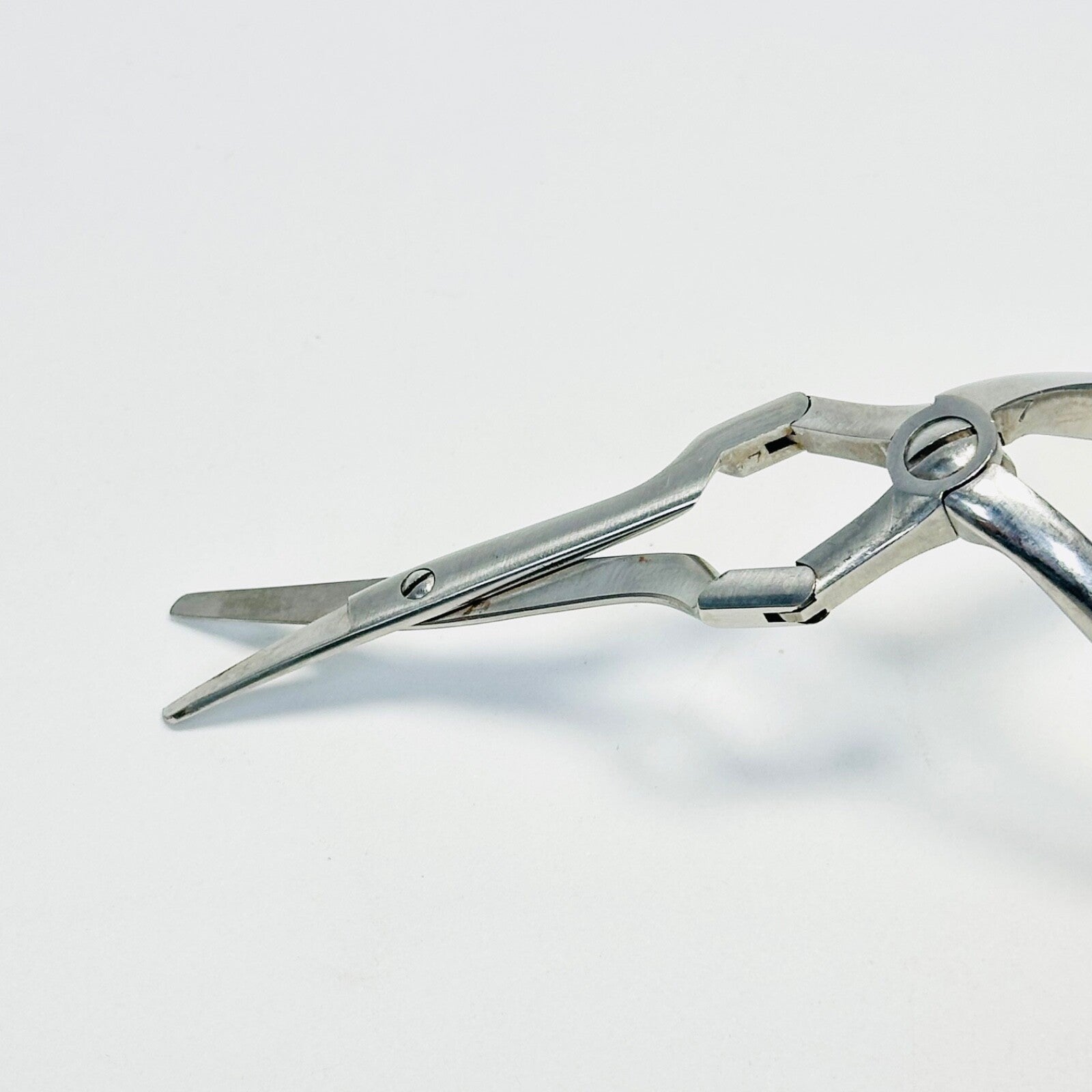 BAUSCH + LOMB N3090 Becker Septum Scissors Serrated, double action, 7.1 INCH