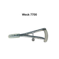 Weck 7700 Castroviejo Caliper Length: 3 3/8" Instrument