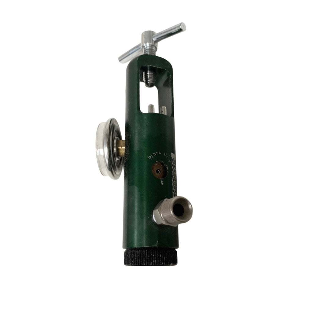 MAGNUS OXYGEN REGULATOR 50 PSI 1/03 IN1216328 GREEN NIP