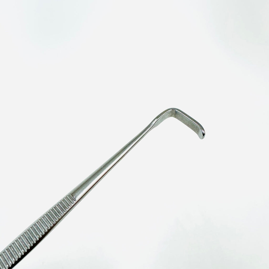 Aesculap BT008R Senn Retractor  6-1/2 Inch Instrument