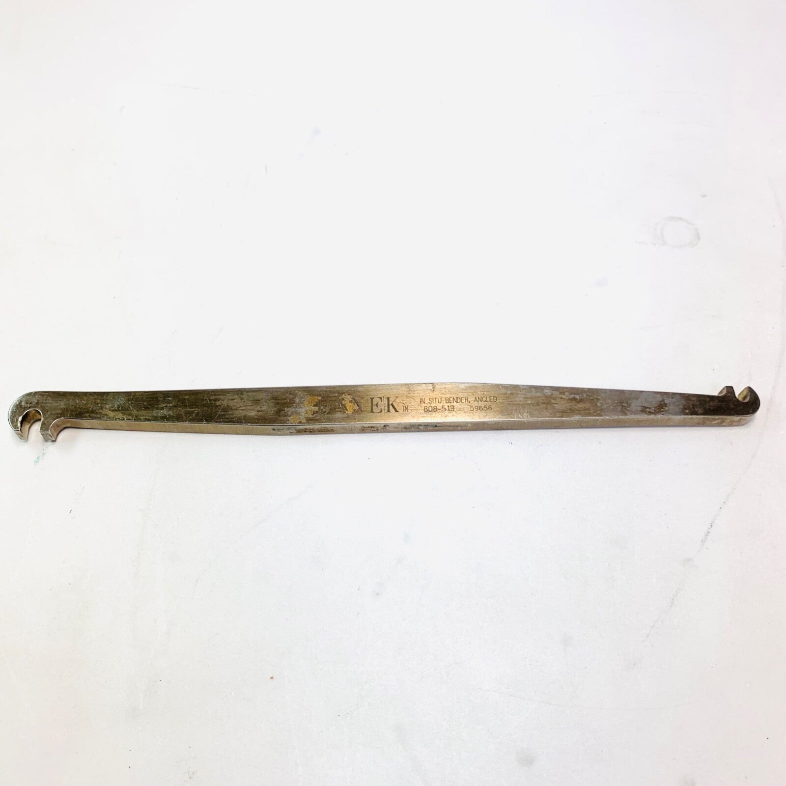 DANEK REF 808-513, ANGLED SITU PLATE BENDER