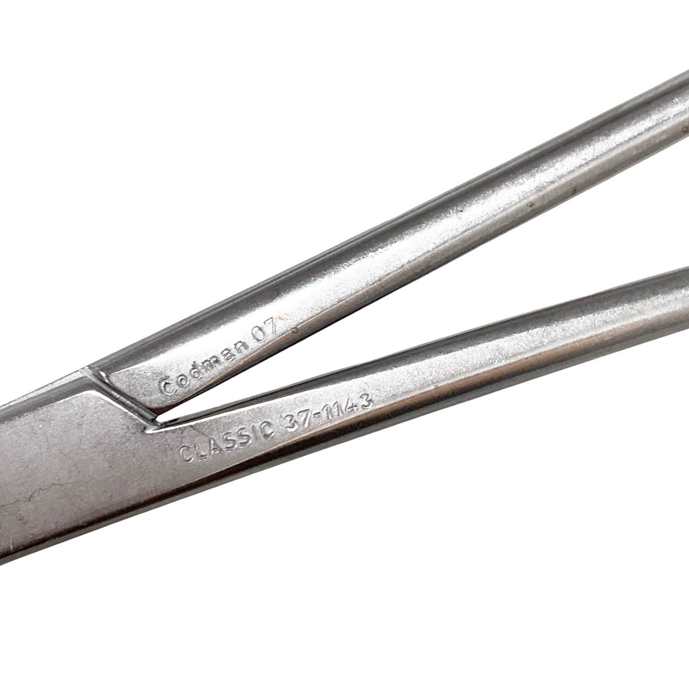 Codman Ref 37-1143, Classic Debakey Vascular Clamp 7.75" Curved