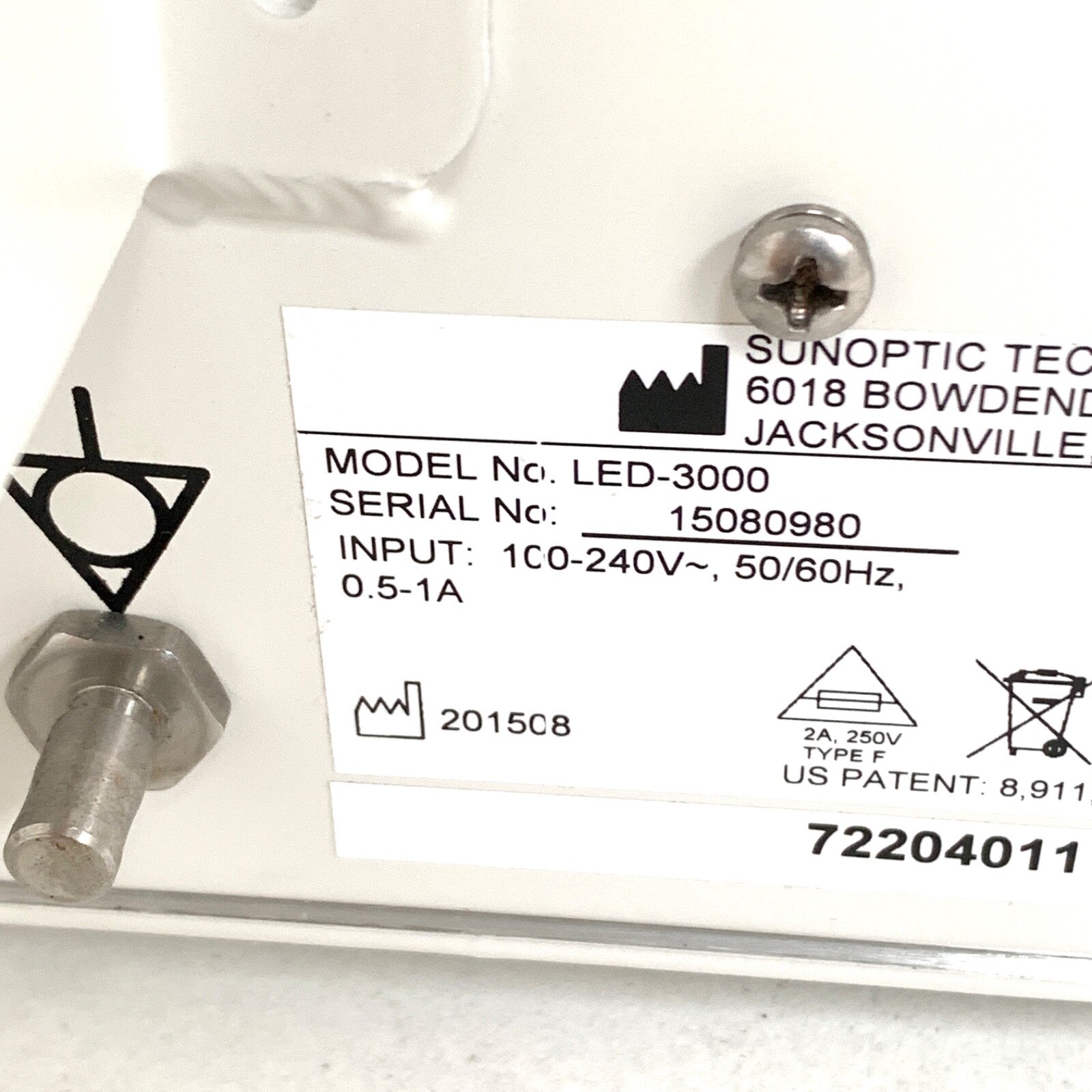 SUNOPTIC MODEL LED-3000, SURGICAL ENDOSCOPE LIGHT SOURCE
