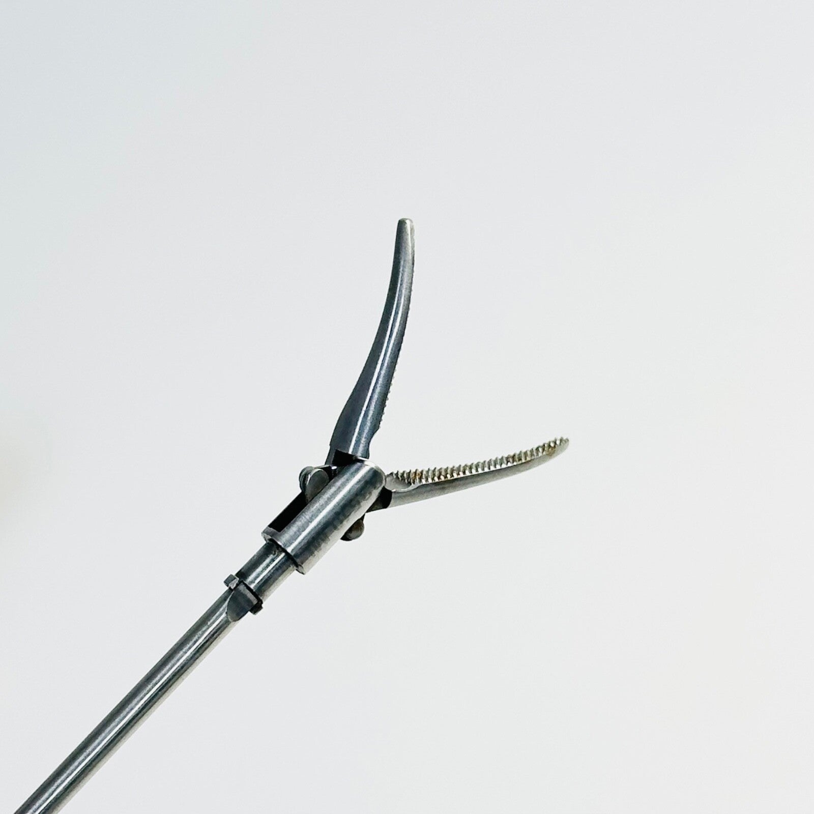 K. STORZ 33510ML Kelly Dissecting Forceps Insert Instrument