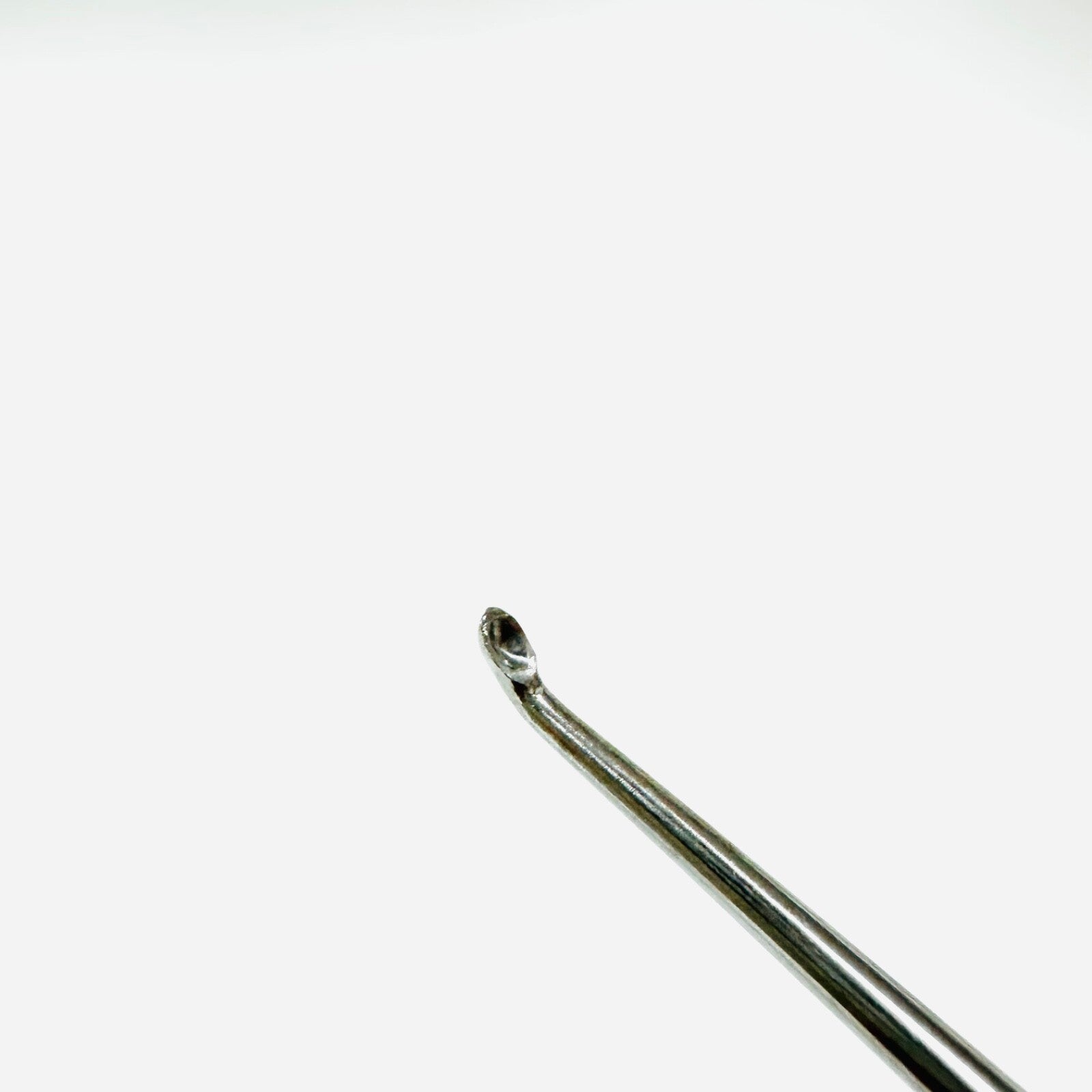 V. Mueller U-0164 CURETTE, SPINE CHROMA-LINE Angled #4 , 10 Inch Instrument