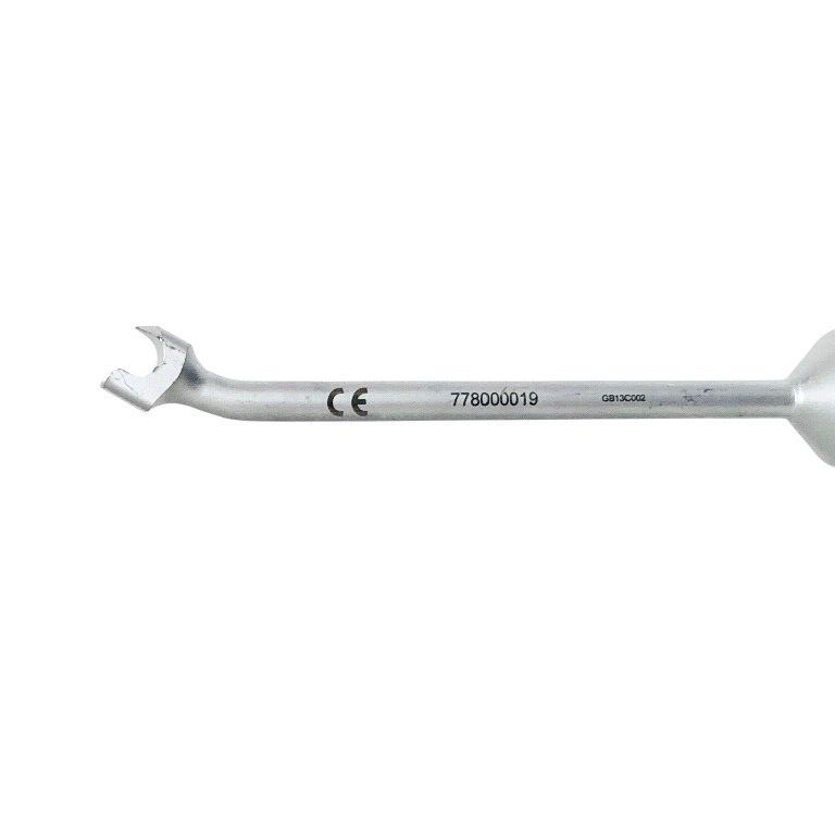 MEDTRONIC REF 778000019, 6.35 ANGLED OSTEOTOME