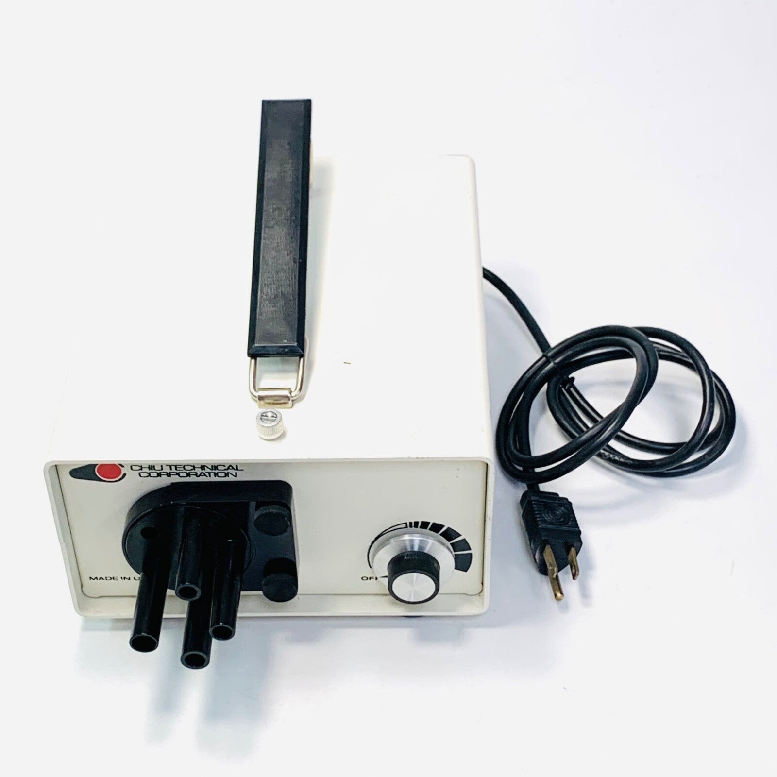 CHIU TECHNICAL Ref SLS-150, FIBEROPTIC LIGHT SOURCE