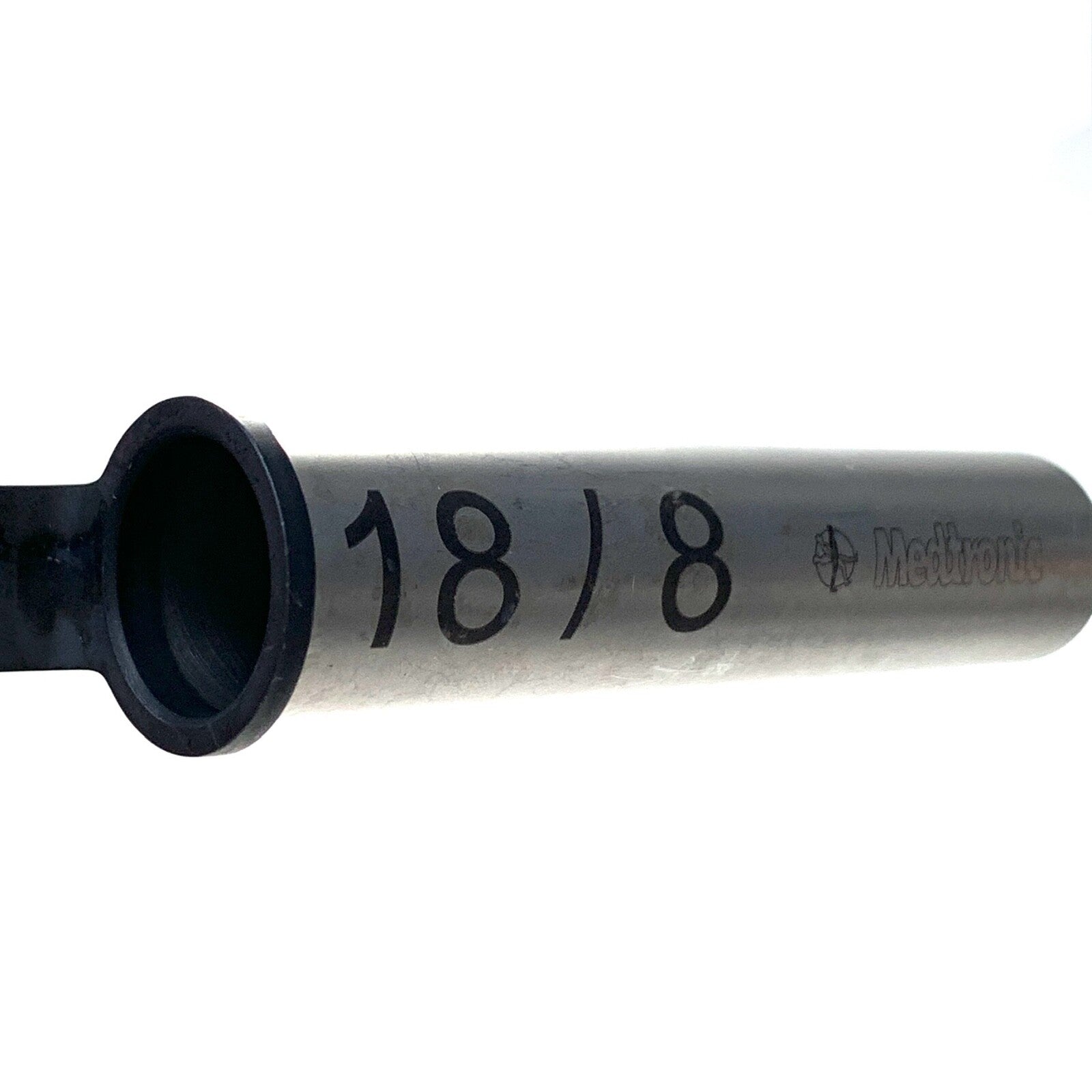 Medtronic REF 9569685, 18MM X 8CM Angled Metrx Tube